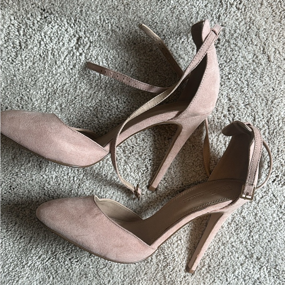 Pink heels